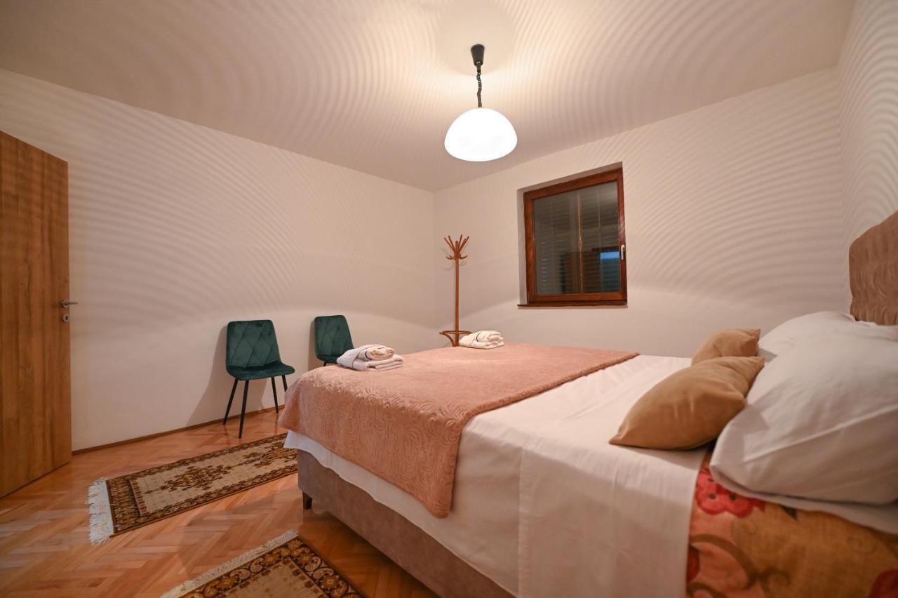 Apartman Oskar 포드고리차 외부 사진
