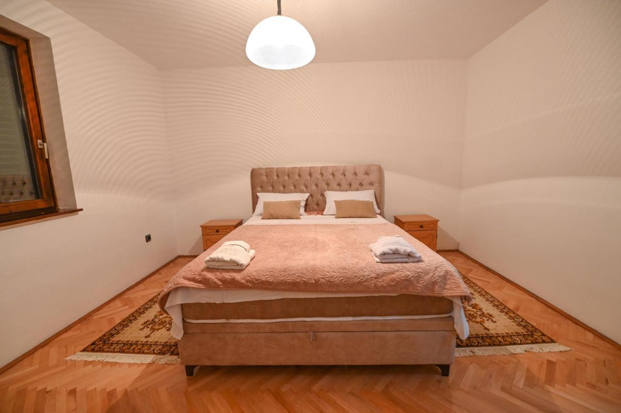 Apartman Oskar 포드고리차 외부 사진