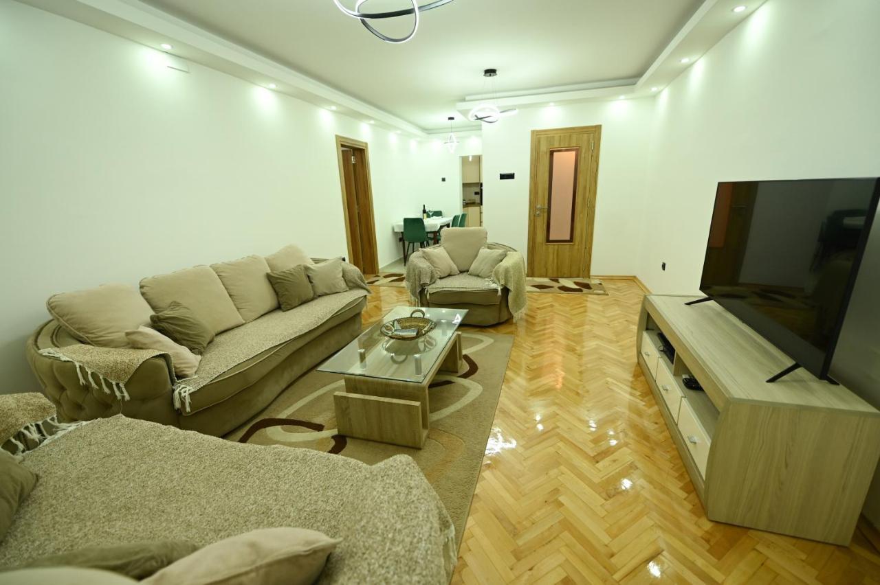 Apartman Oskar 포드고리차 외부 사진